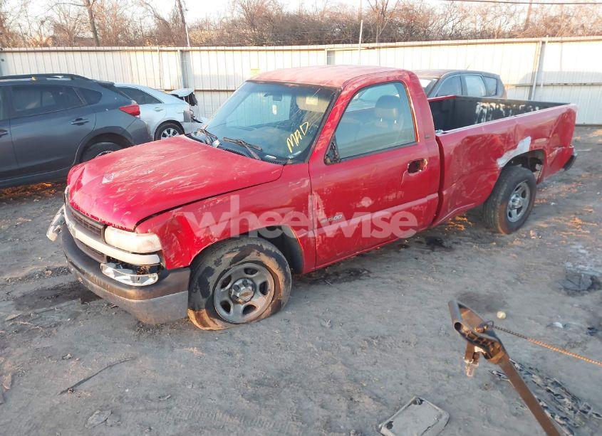 Photo 2 of 2002 Chevrolet Silverado 1500 (VIN 1GCEC14W42Z122876)