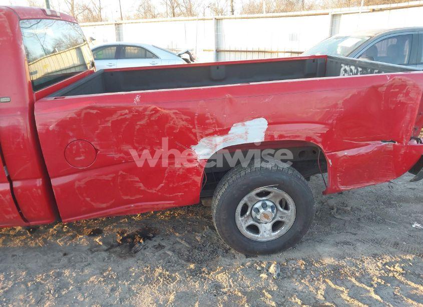 Photo 6 of 2002 Chevrolet Silverado 1500 (VIN 1GCEC14W42Z122876)