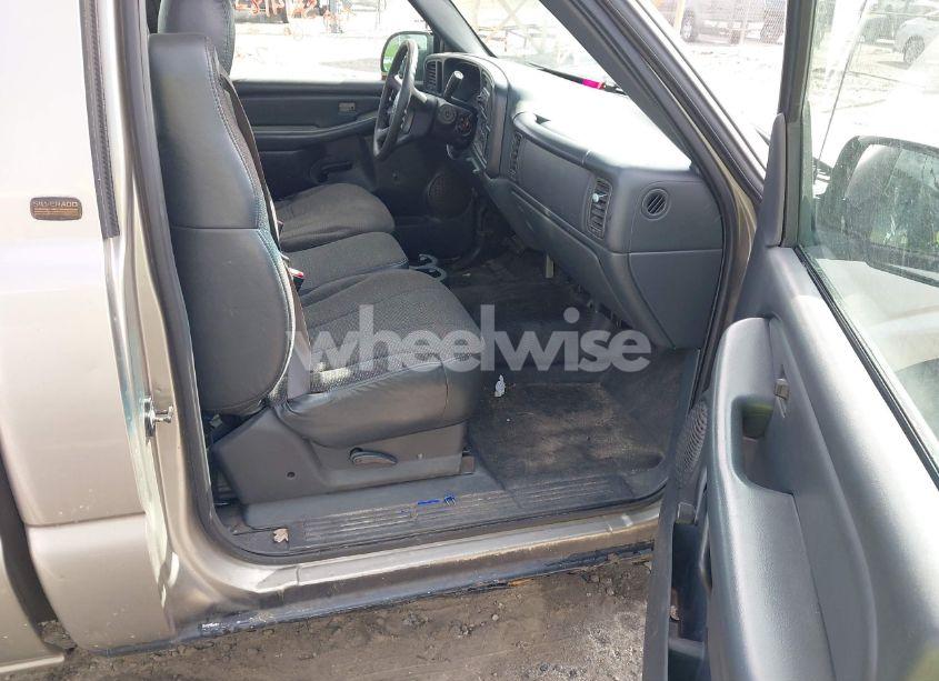 Photo 5 of 2002 Chevrolet Silverado 1500 COMMERCIAL (VIN 1GCEC14W42Z230754)