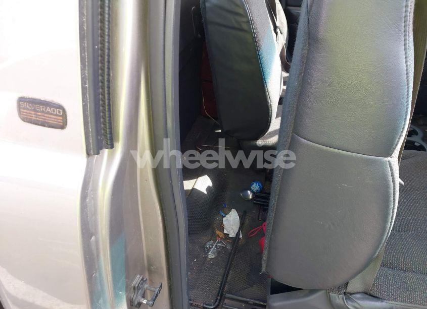 Photo 8 of 2002 Chevrolet Silverado 1500 COMMERCIAL (VIN 1GCEC14W42Z230754)