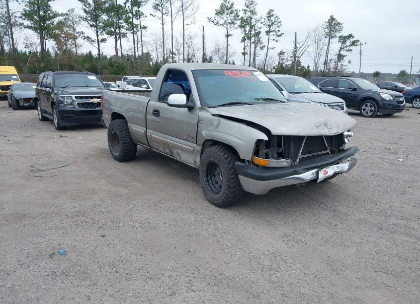 2000 Chevrolet Silverado 1500 (VIN 1GCEC14W4YZ226907) main photo