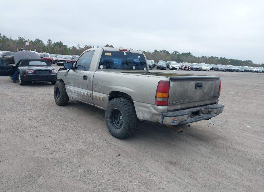 Photo 3 of 2000 Chevrolet Silverado 1500 (VIN 1GCEC14W4YZ226907)