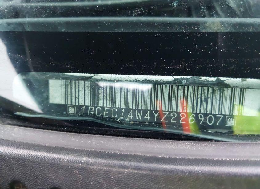 Photo 9 of 2000 Chevrolet Silverado 1500 (VIN 1GCEC14W4YZ226907)