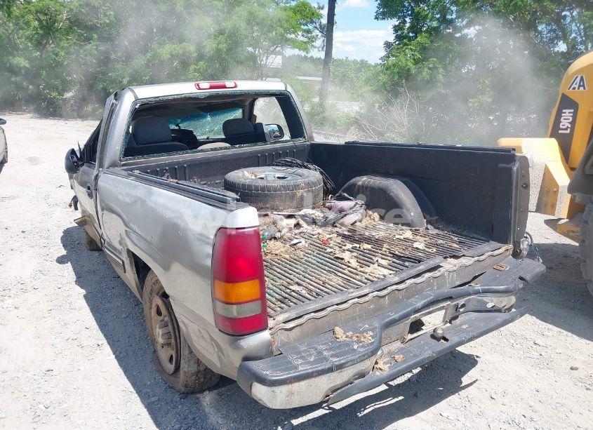 Photo 3 of 2001 Chevrolet Silverado 1500 (VIN 1GCEC14W51Z129074)