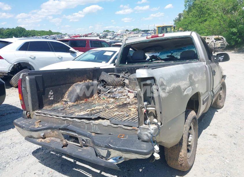 Photo 4 of 2001 Chevrolet Silverado 1500 (VIN 1GCEC14W51Z129074)