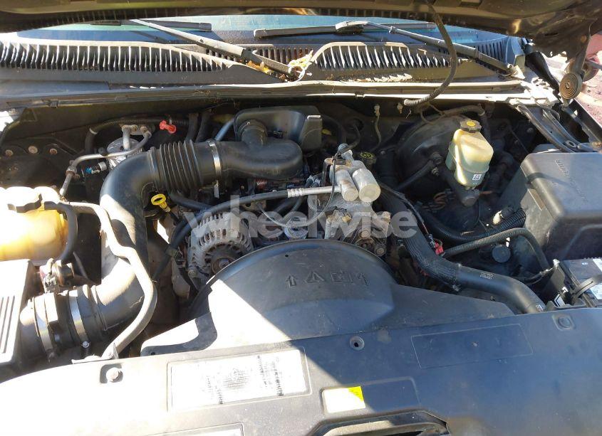 Photo 10 of 2002 Chevrolet Silverado 1500 (VIN 1GCEC14W52Z264296)