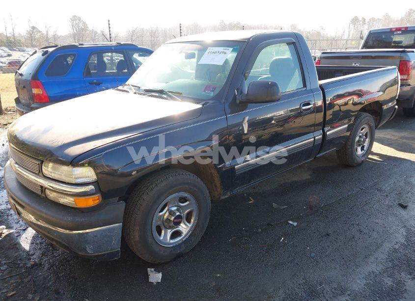 Photo 2 of 2002 Chevrolet Silverado 1500 (VIN 1GCEC14W52Z264296)
