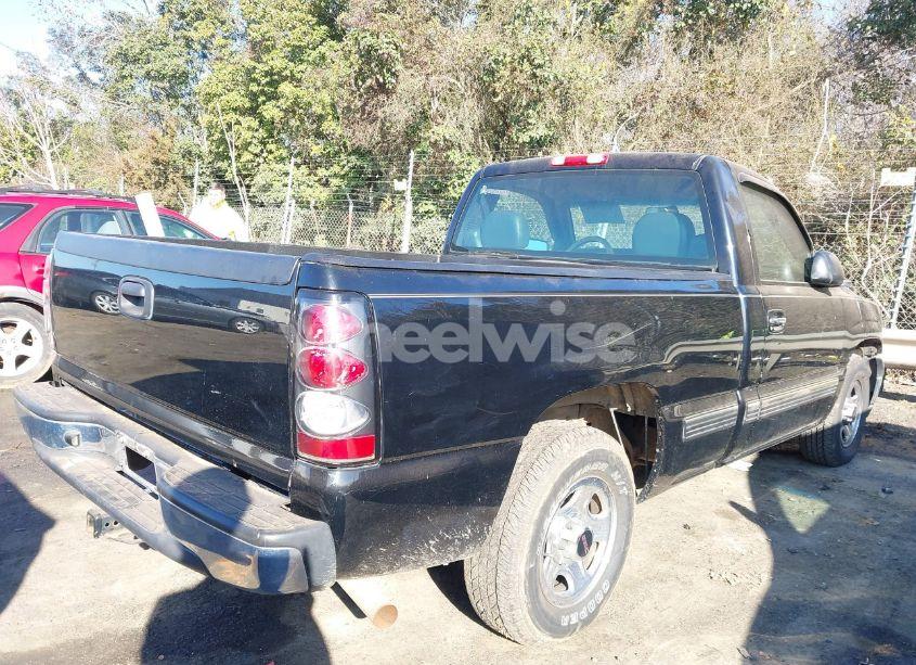 Photo 4 of 2002 Chevrolet Silverado 1500 (VIN 1GCEC14W52Z264296)