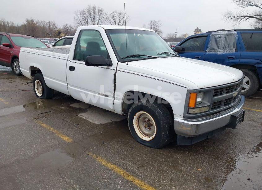 1996 Chevrolet Gmt-400 C1500 (VIN 1GCEC14W5TZ129854) main photo