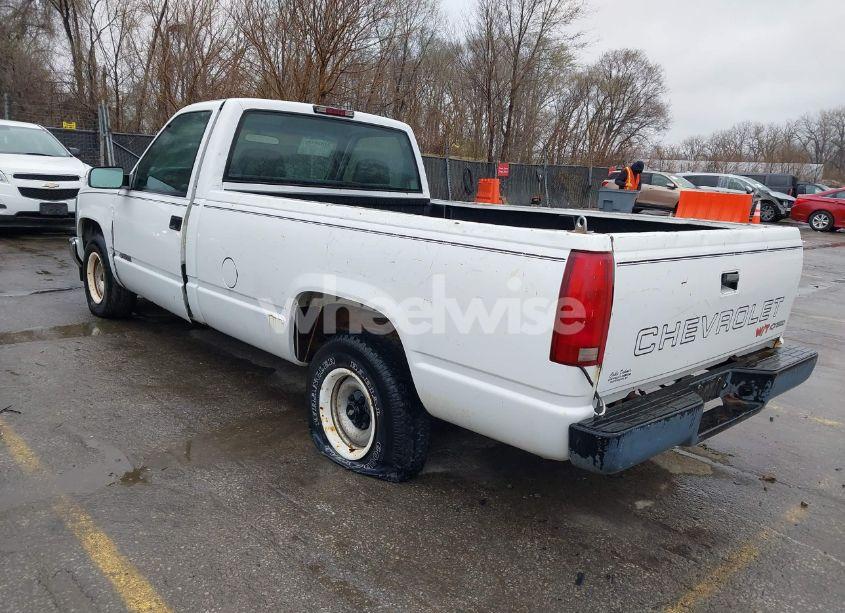 Photo 3 of 1996 Chevrolet Gmt-400 C1500 (VIN 1GCEC14W5TZ129854)