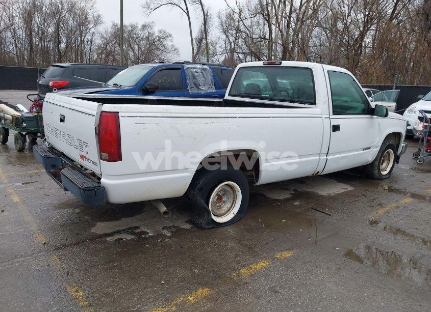 Photo 4 of 1996 Chevrolet Gmt-400 C1500 (VIN 1GCEC14W5TZ129854)