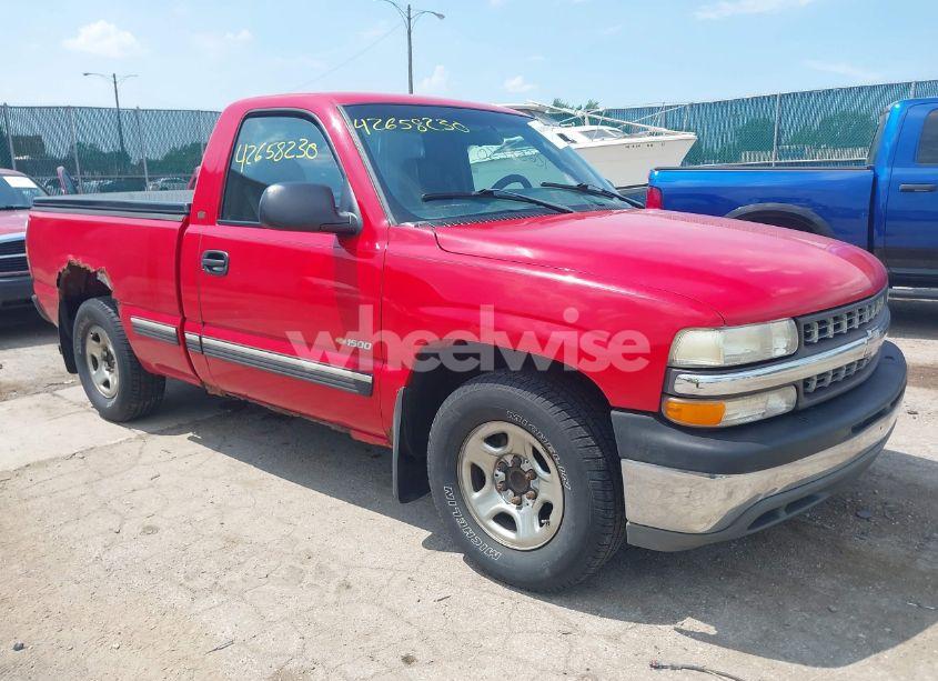1999 Chevrolet Silverado 1500 (VIN 1GCEC14W5XZ135708) main photo