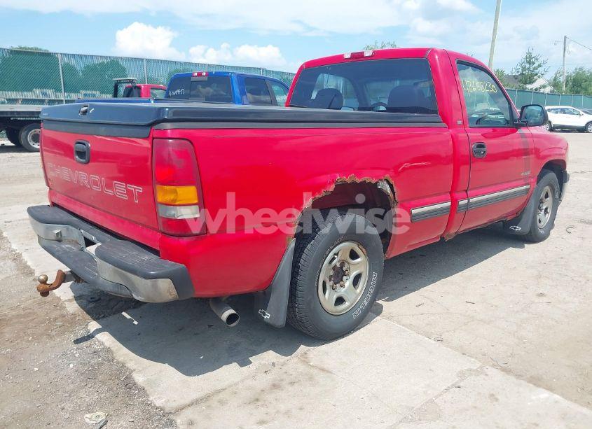 Photo 4 of 1999 Chevrolet Silverado 1500 (VIN 1GCEC14W5XZ135708)
