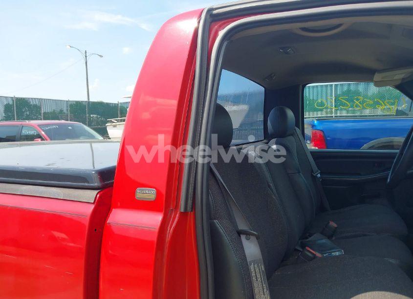 Photo 8 of 1999 Chevrolet Silverado 1500 (VIN 1GCEC14W5XZ135708)