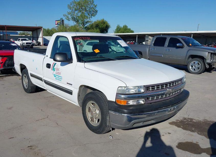 1999 Chevrolet Silverado 1500 (VIN 1GCEC14W5XZ183046) main photo