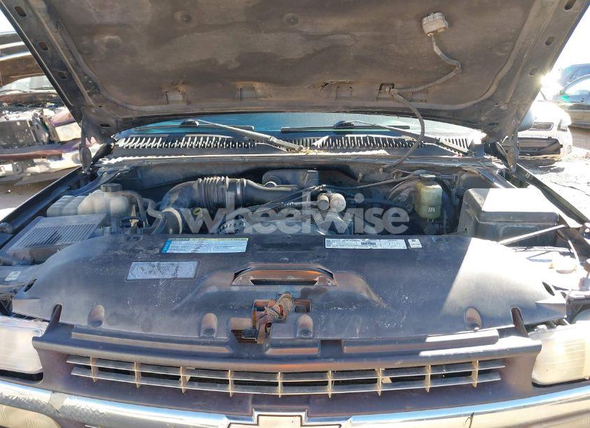 Photo 10 of 2000 Chevrolet Silverado 1500 (VIN 1GCEC14W5YZ259737)