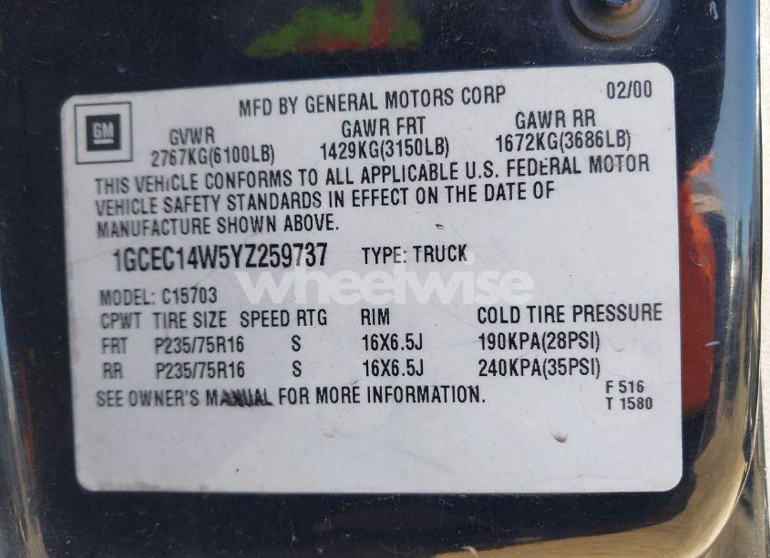 Photo 9 of 2000 Chevrolet Silverado 1500 (VIN 1GCEC14W5YZ259737)