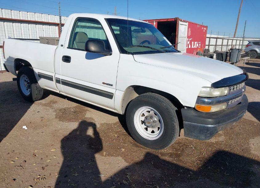 2001 Chevrolet Silverado 1500 (VIN 1GCEC14W61Z143226) main photo