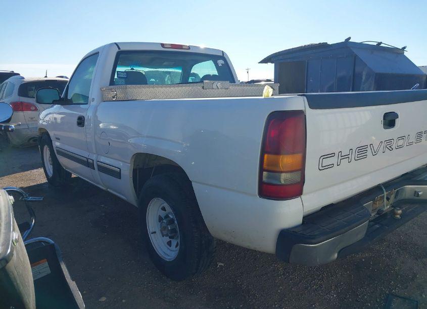 Photo 3 of 2001 Chevrolet Silverado 1500 (VIN 1GCEC14W61Z143226)