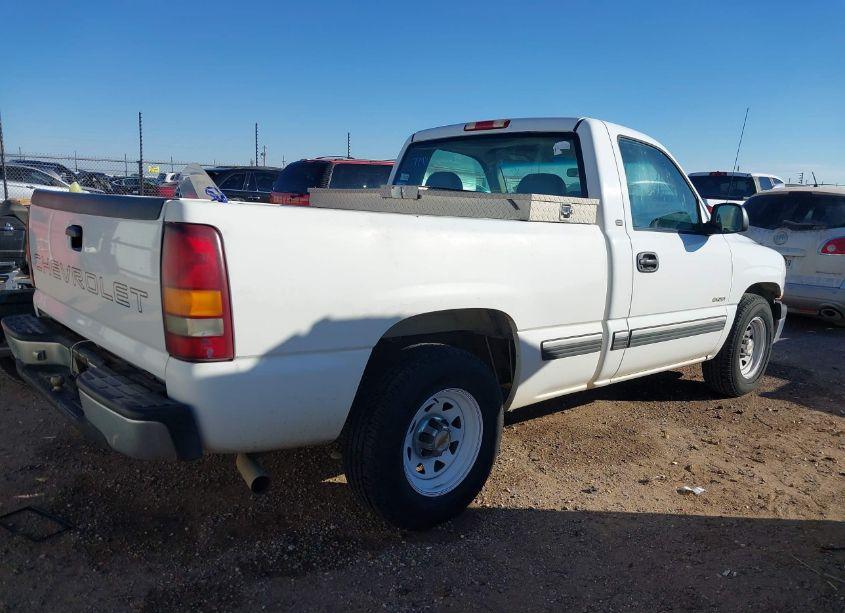 Photo 4 of 2001 Chevrolet Silverado 1500 (VIN 1GCEC14W61Z143226)