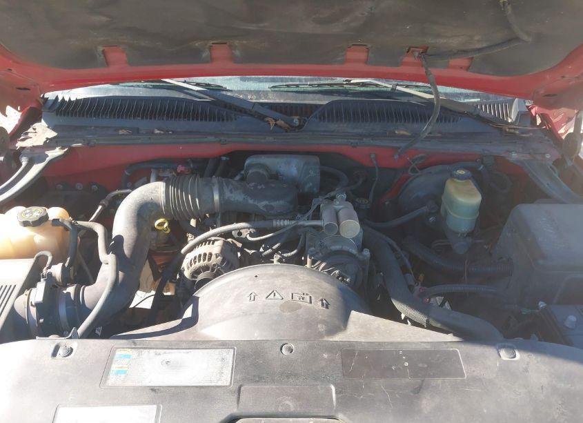 Photo 10 of 2002 Chevrolet Silverado 1500 (VIN 1GCEC14W62Z169312)