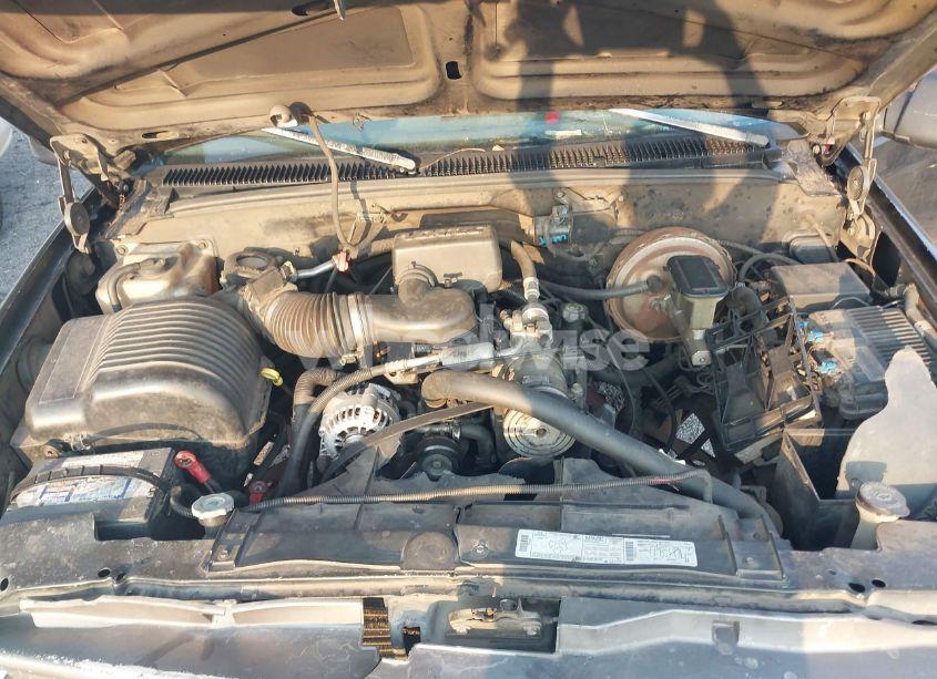 Photo 10 of 1996 Chevrolet Gmt-400 C1500 (VIN 1GCEC14W6TZ170722)