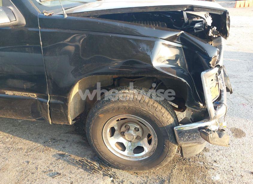 Photo 12 of 1996 Chevrolet Gmt-400 C1500 (VIN 1GCEC14W6TZ170722)