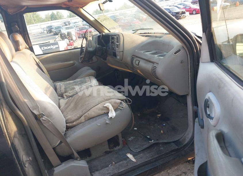 Photo 5 of 1996 Chevrolet Gmt-400 C1500 (VIN 1GCEC14W6TZ170722)