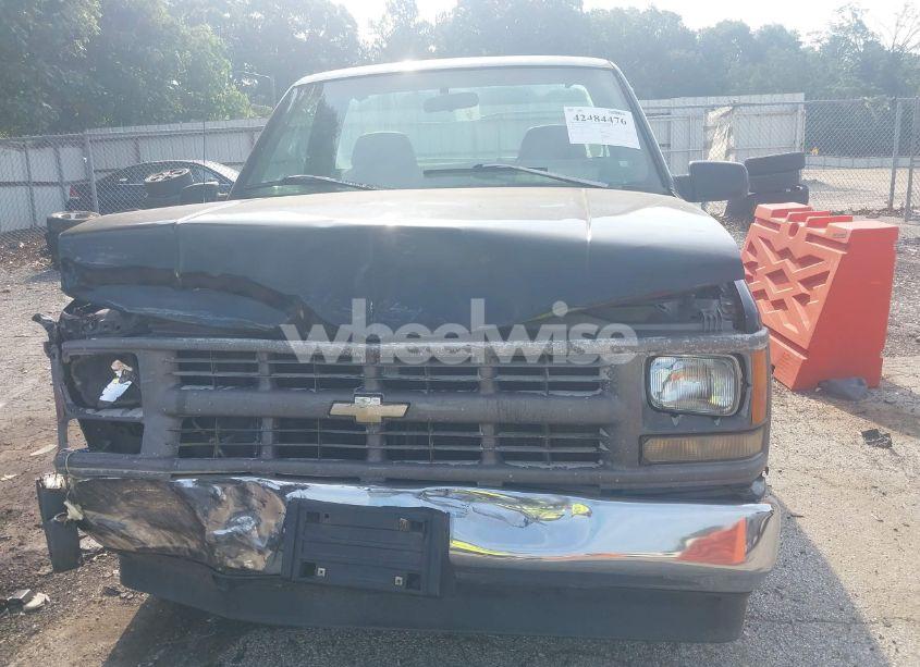 Photo 6 of 1996 Chevrolet Gmt-400 C1500 (VIN 1GCEC14W6TZ170722)