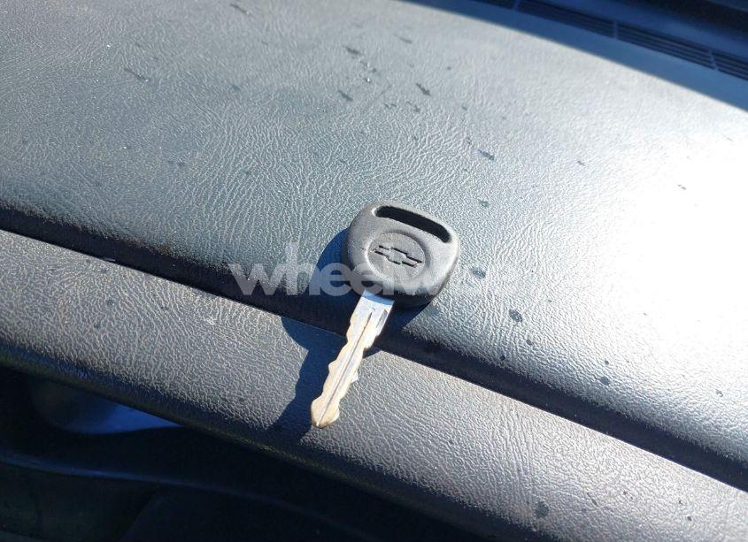 Photo 11 of 2001 Chevrolet Silverado 1500 (VIN 1GCEC14W71Z264136)