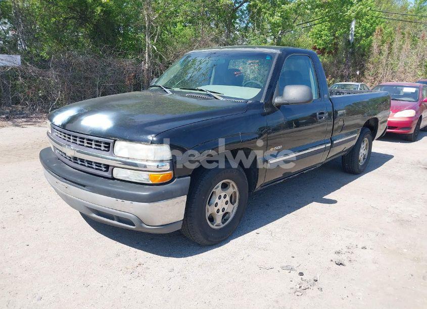 Photo 2 of 2002 Chevrolet Silverado 1500 (VIN 1GCEC14W72Z175006)