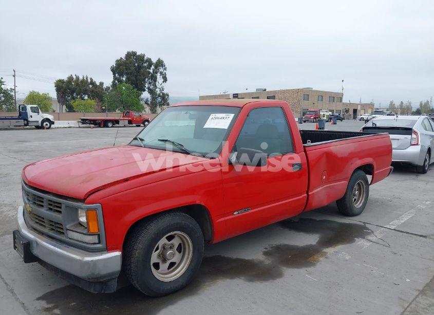 Photo 6 of 1996 Chevrolet Gmt-400 C1500 (VIN 1GCEC14W7TZ224738)