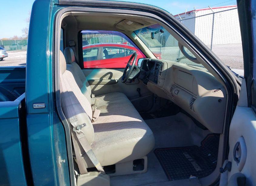 Photo 5 of 1997 Chevrolet C1500 FLEETSIDE (VIN 1GCEC14W7VZ238867)