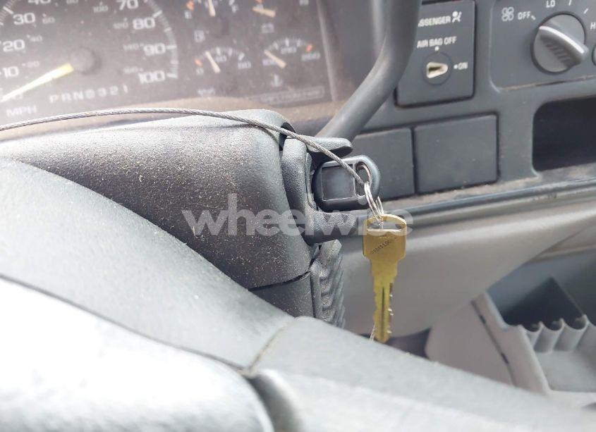 Photo 11 of 1998 Chevrolet C1500 FLEETSIDE W/T (VIN 1GCEC14W7WZ119055)