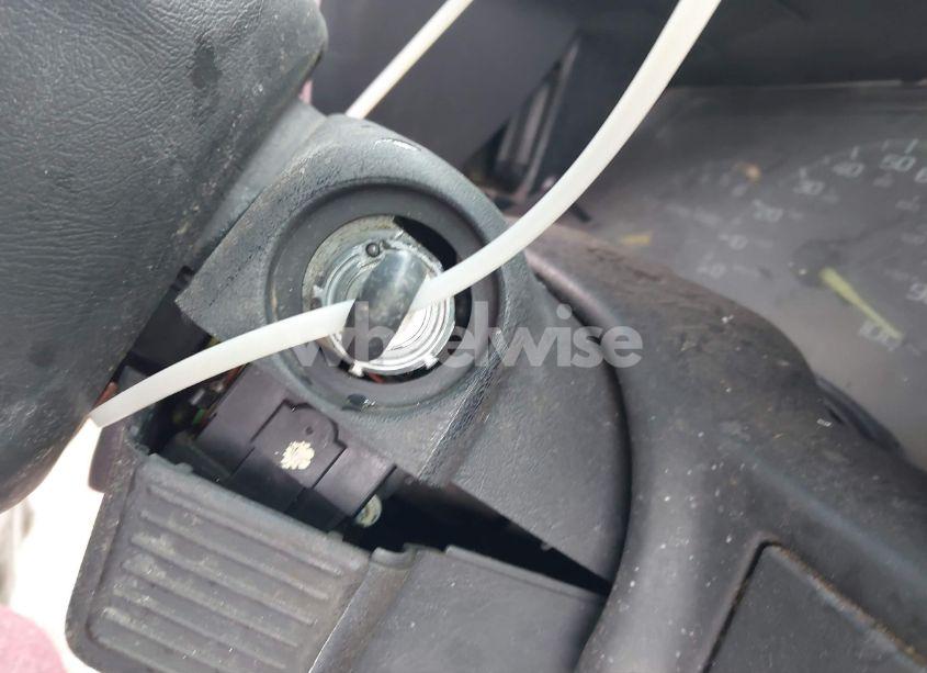 Photo 11 of 1998 Chevrolet C1500 FLEETSIDE W/T (VIN 1GCEC14W7WZ270770)