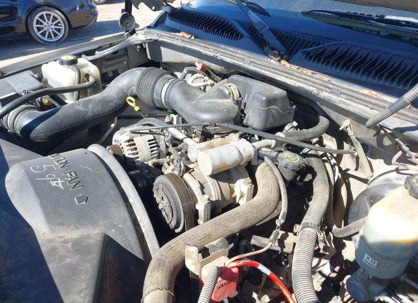 Photo 10 of 1999 Chevrolet Silverado 1500 (VIN 1GCEC14W7XZ212594)