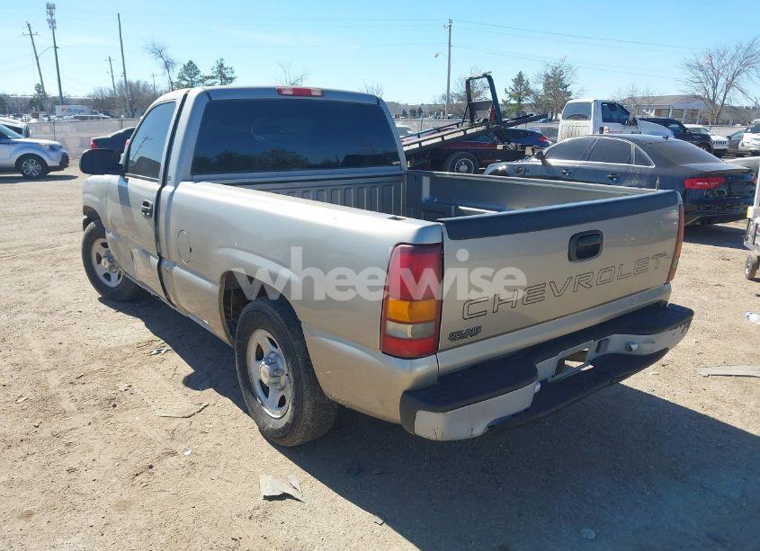 Photo 3 of 1999 Chevrolet Silverado 1500 (VIN 1GCEC14W7XZ212594)