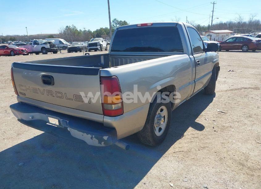 Photo 4 of 1999 Chevrolet Silverado 1500 (VIN 1GCEC14W7XZ212594)