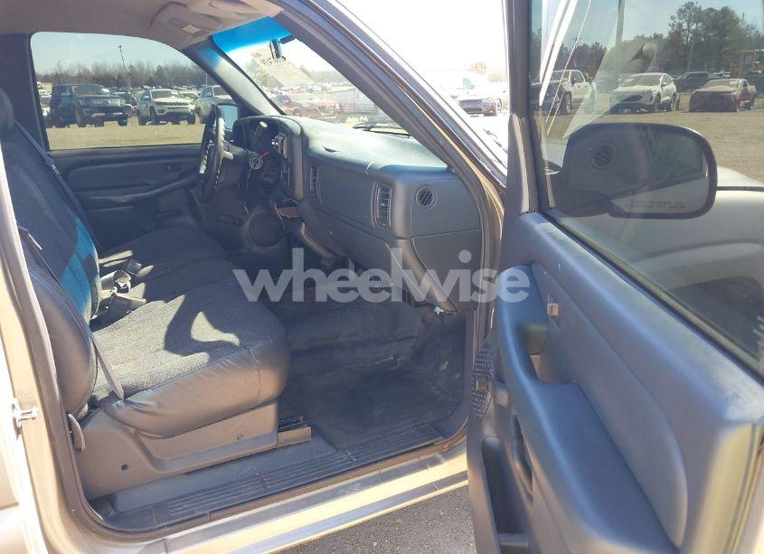 Photo 5 of 1999 Chevrolet Silverado 1500 (VIN 1GCEC14W7XZ212594)