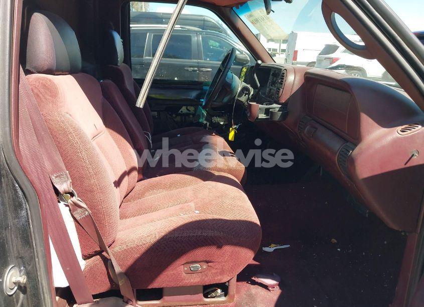 Photo 5 of 1997 Chevrolet C1500 FLEETSIDE (VIN 1GCEC14W8VZ204100)