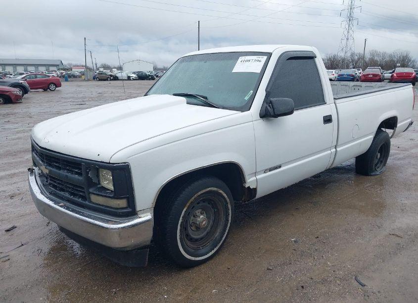 Photo 2 of 1997 Chevrolet C1500 FLEETSIDE W/T (VIN 1GCEC14W8VZ252857)