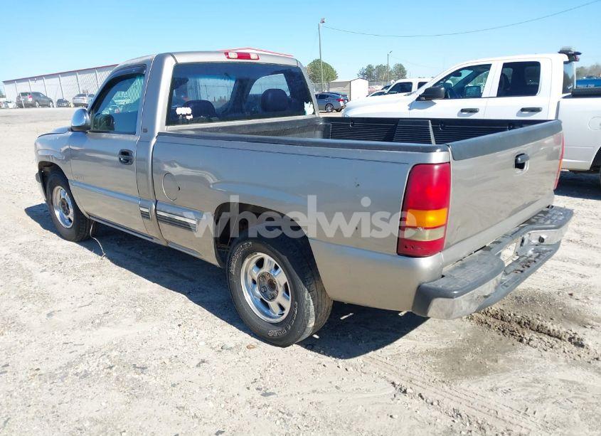 Photo 3 of 1999 Chevrolet Silverado 1500 (VIN 1GCEC14W8XZ104775)