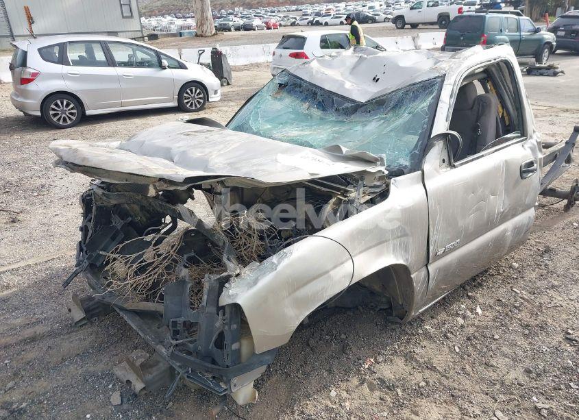 Photo 6 of 2000 Chevrolet Silverado 1500 LS (VIN 1GCEC14W8YZ131945)