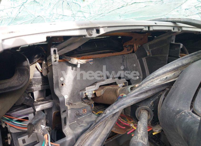 Photo 7 of 2000 Chevrolet Silverado 1500 LS (VIN 1GCEC14W8YZ131945)