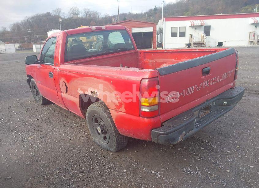 Photo 3 of 1999 Chevrolet Silverado 1500 (VIN 1GCEC14W9XZ131595)