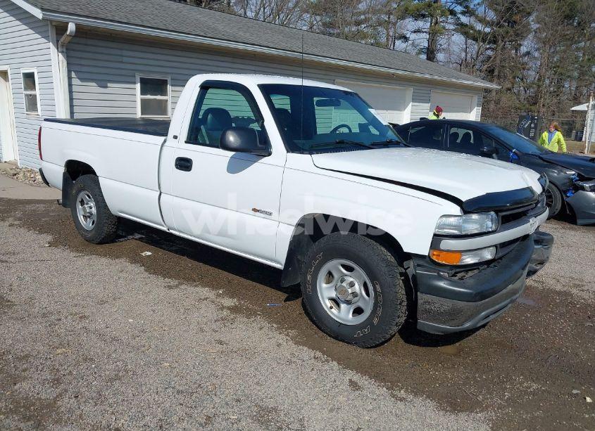 2001 Chevrolet Silverado 1500 (VIN 1GCEC14WX1Z185351) main photo
