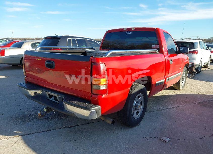 Photo 4 of 2002 Chevrolet Silverado 1500 (VIN 1GCEC14WX2Z161147)