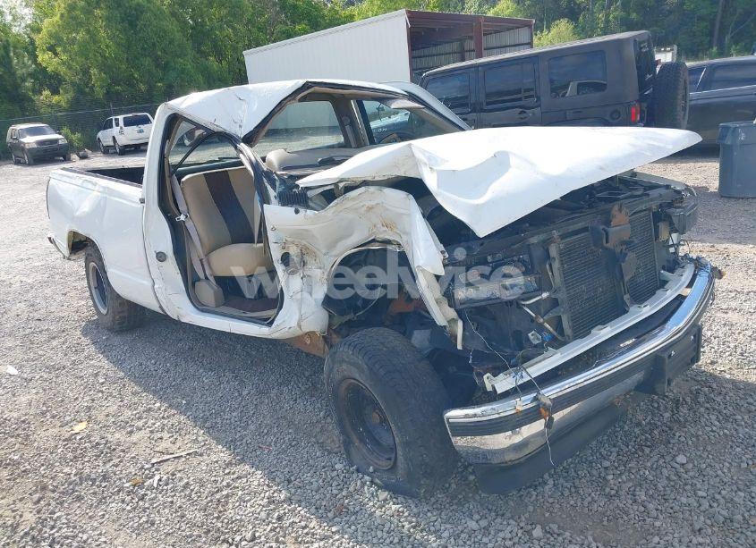 1997 Chevrolet C1500 FLEETSIDE (VIN 1GCEC14WXVZ140240) main photo