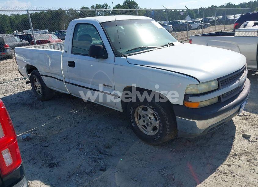 1999 Chevrolet Silverado 1500 (VIN 1GCEC14WXXE244589) main photo
