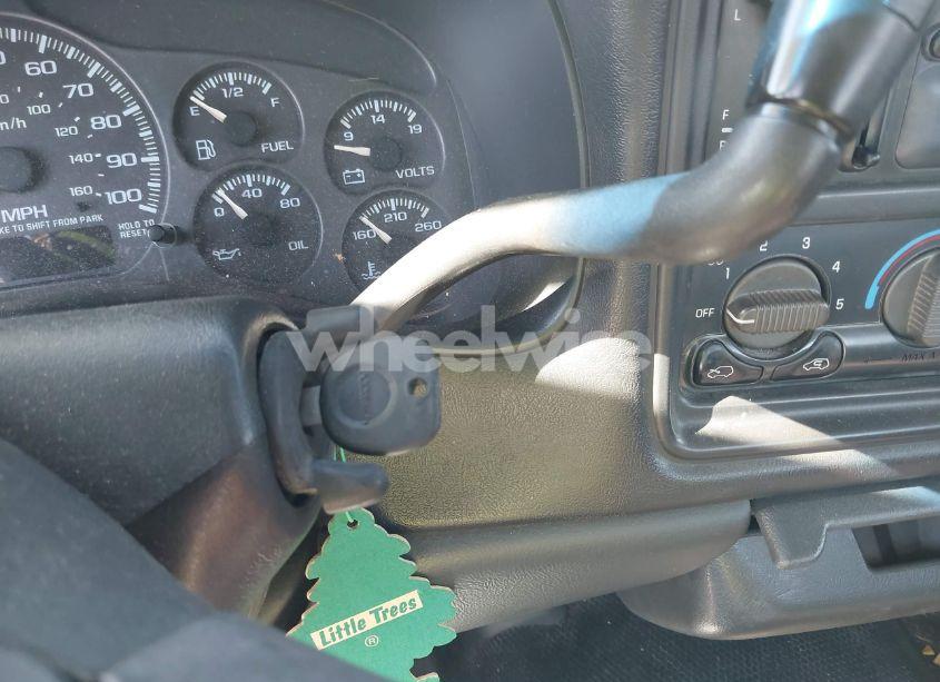 Photo 11 of 1999 Chevrolet Silverado 1500 (VIN 1GCEC14WXXE244589)